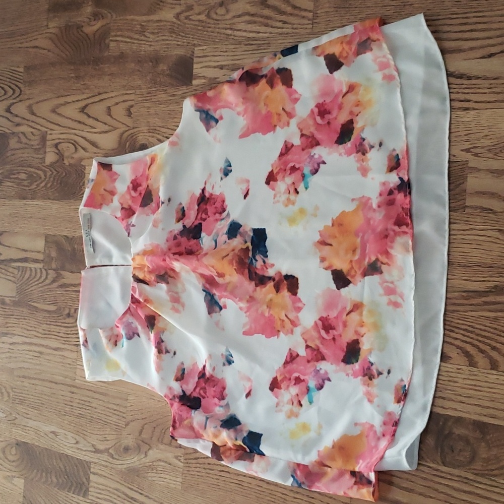 (L) Dex Floral Watercolor Art Deco Layered Top Occasion Semi-Casual